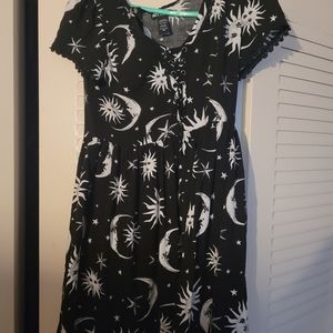 Hot topic, black, medium